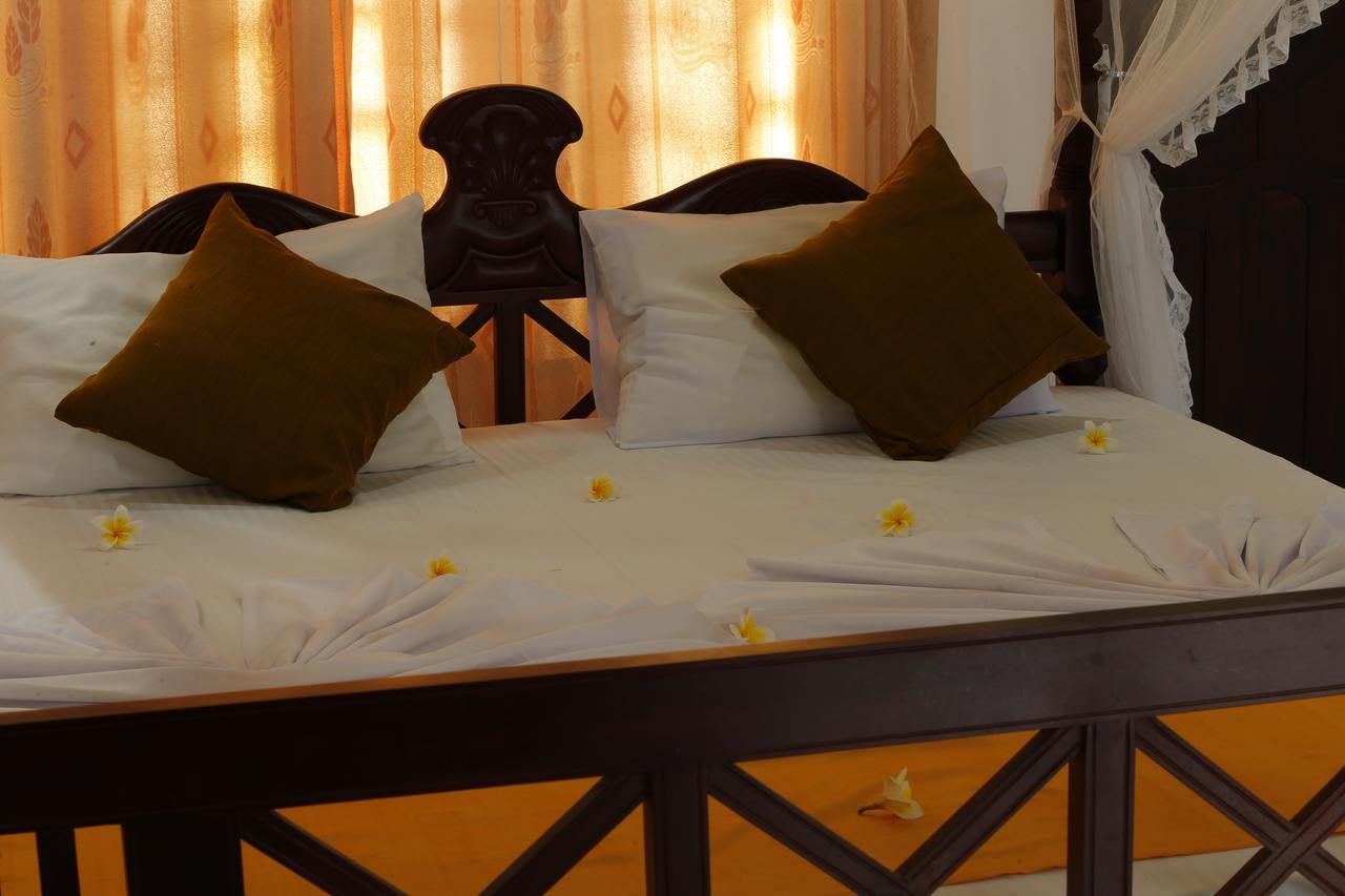 Flamingo Guest House Unawatuna Pokoj fotografie